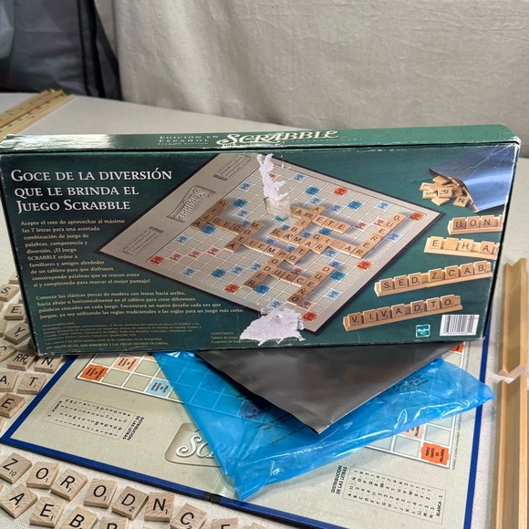 Scrabble Edición en Español Board Game - 2001 Hasbro - Picture 3 of 13